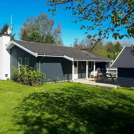 Holiday home Near And Cliffs On Langeland Humble